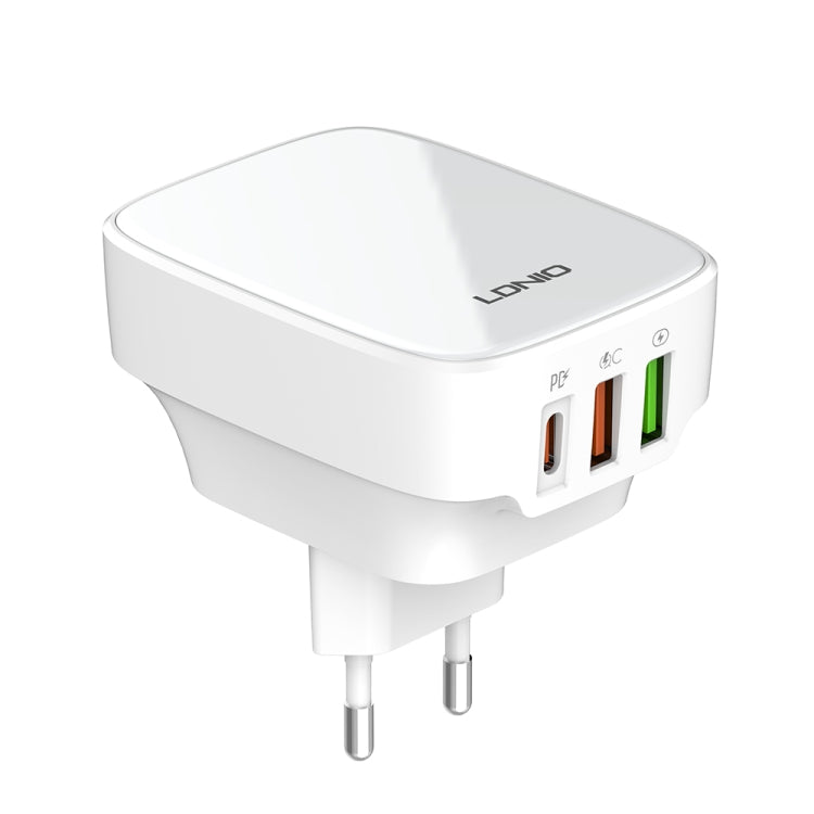 LDNIO Q334 32W 타입-C + 듀얼 USB 포트 충전기 1m USB-C / 타입-C to USB-C / 타입-C 데이터 케이블 포함, EU 플러그, UK 플러그, US 플러그