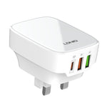LDNIO Q334 32W 타입-C + 듀얼 USB 포트 충전기 1m USB-C / 타입-C to USB-C / 타입-C 데이터 케이블 포함, EU 플러그, UK 플러그, US 플러그