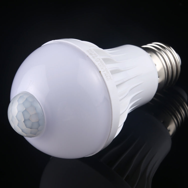 E27 5W 12 LED SMD 5730 300LM 적외선 모션 센서 LED 전구, 센서 거리: 4-6m, AC 220V, E27 5W 백색광, E27 5W 온백색