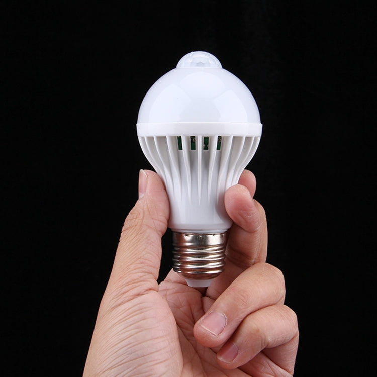 E27 5W 12 LED SMD 5730 300LM 적외선 모션 센서 LED 전구, 센서 거리: 4-6m, AC 220V, E27 5W 백색광, E27 5W 온백색