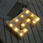 건전지 작동 따뜻한 백색 스탠딩 행잉 LED 휴일 조명, A, N, B, O, C, P, D, Q, E, R, F, G, T, U, V, I, W, J, K, X, L, M, Z