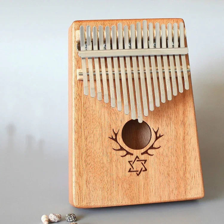 17음계 칼림바 휴대용 엄지 피아노, 마호가니-클래식 사슴, 대나무-클래식 사슴, 마호가니-태양신, 마호가니-육각별, 마호가니-블루(클래식 사슴), 가문비나무-클래식 사슴, 화이트-클래식 사슴, 아카시아-클래식 사슴, 난대나무-태양신