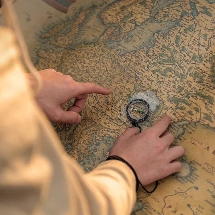2 in 1 Compass With Map Measuring Ruler Outdoor Multifunctional Compass, 2 in 1