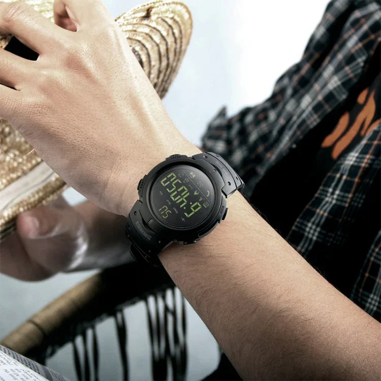 SKMEI 1301 Multifunction 50m Waterproof Sports Bluetooth Smart Watch, Compatible with Android & iOS System